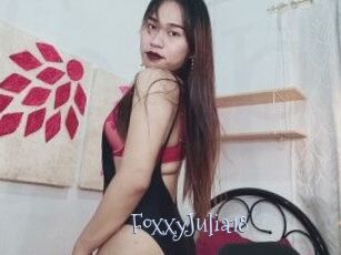 FoxxyJulia18