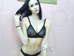 LauraFoxX