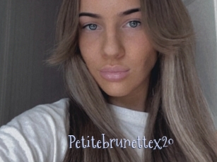 Petitebrunettex20